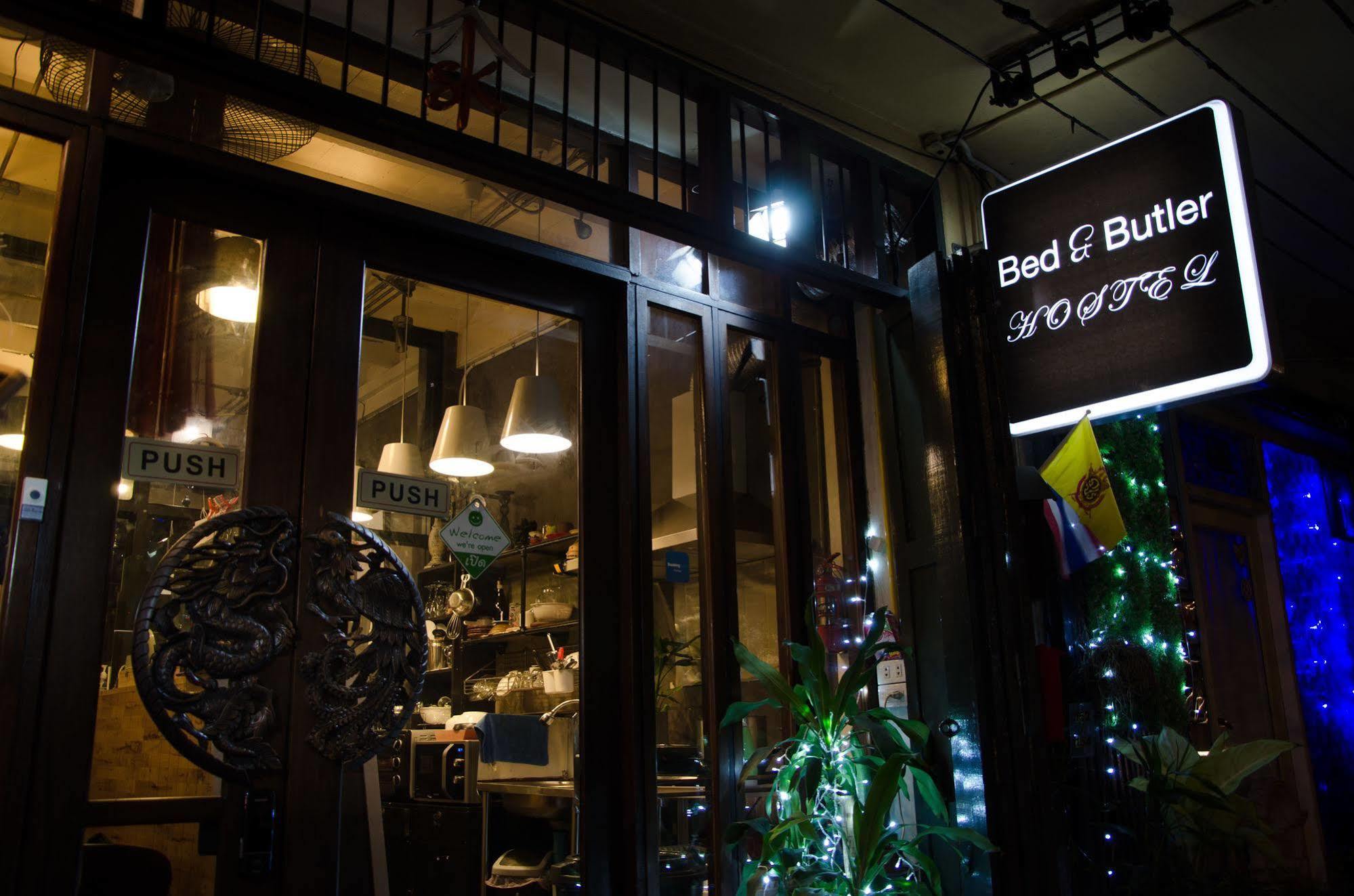 Bed And Butler Hostel Bangkok Exterior photo